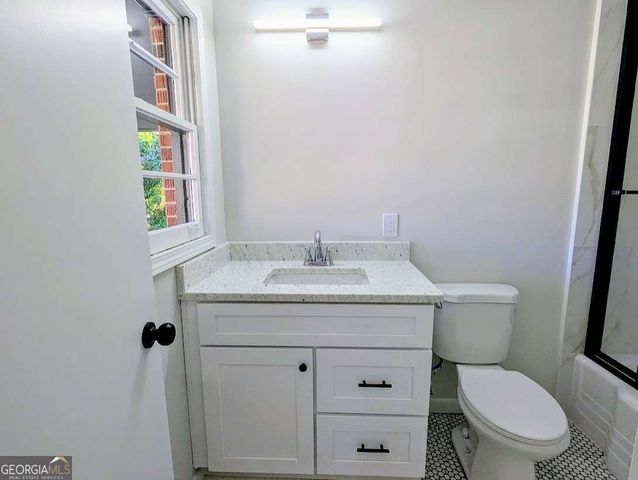 2756 Oldknow Drive NW, Atlanta, GA 30318