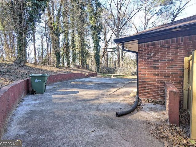 2756 Oldknow Drive NW, Atlanta, GA 30318