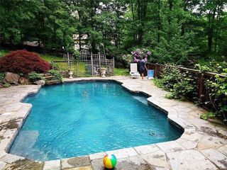 194 Westchester Avenue, Pound Ridge, NY 10576