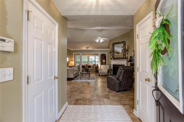 3193 Mckinley Court, Acworth, GA 30101