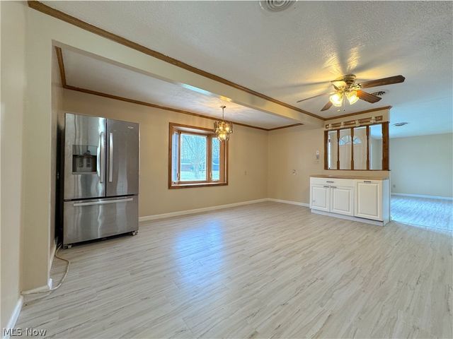 18066 Hillcrest Drive, Lake Milton, OH 44429