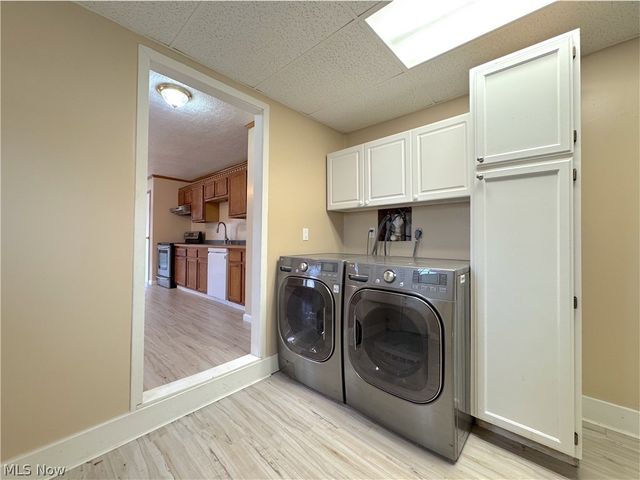 18066 Hillcrest Drive, Lake Milton, OH 44429