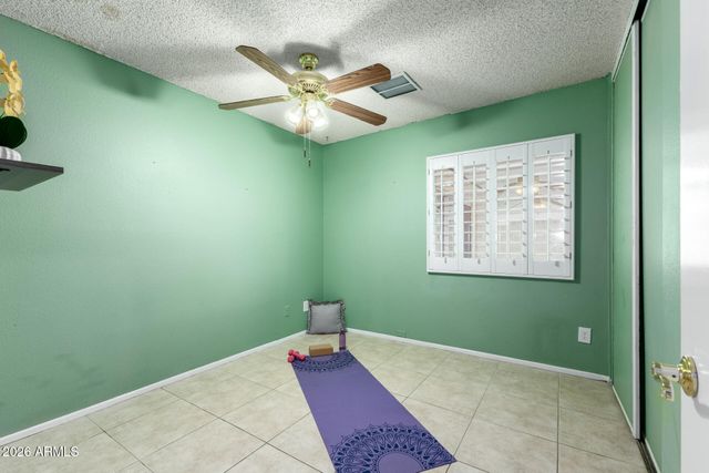 10221 N 52ND Avenue, Glendale, AZ 85302