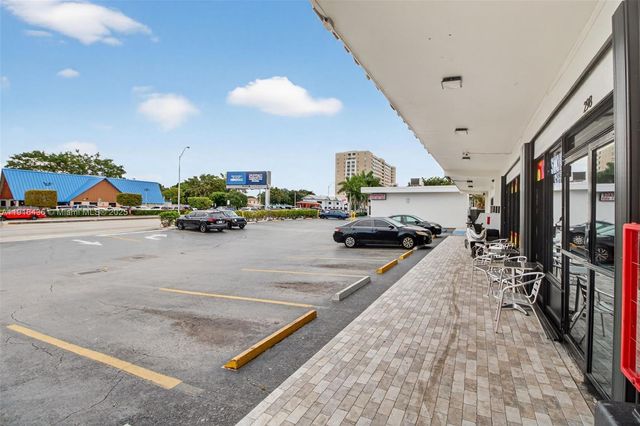 Le Jeune Cafe, Food Store & Smoke Shop For Sale, Miami, FL 33126