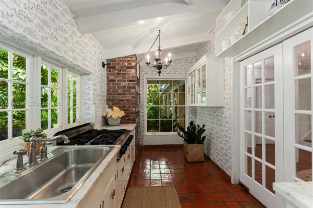 5950 SW 128th Street, Pinecrest, FL 33156