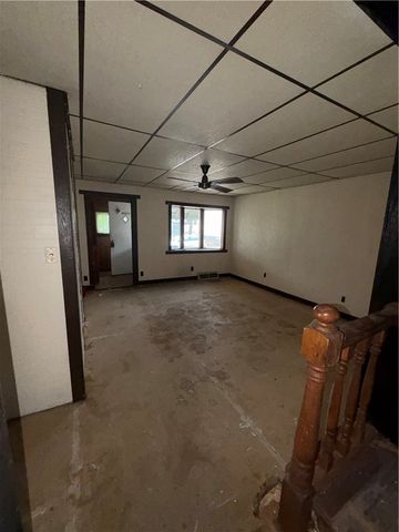522 3rd Avenue, Tarentum, PA 15084