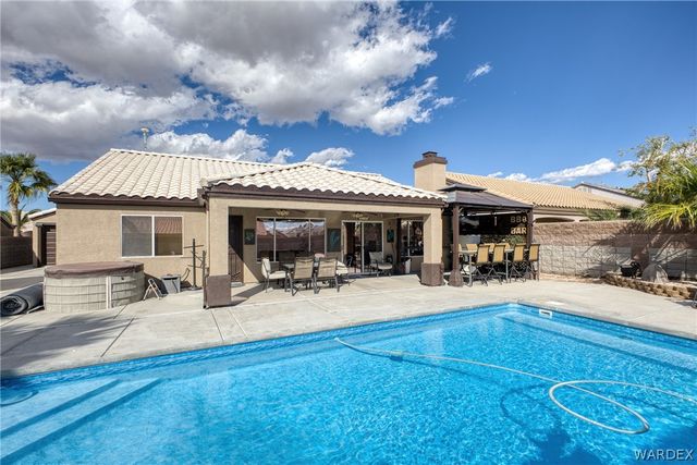 2060 E Oasis Lane, Fort Mohave, AZ 86426
