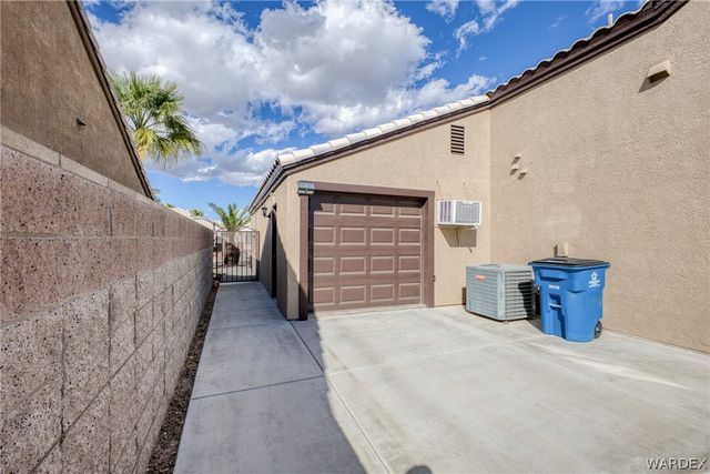 2060 E Oasis Lane, Fort Mohave, AZ 86426