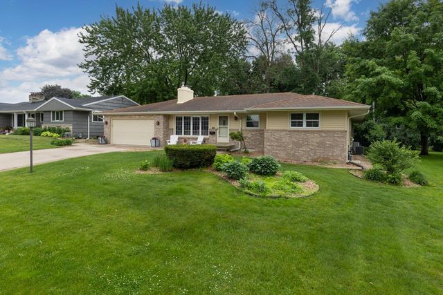 5309 Birchcrest Drive, Edina, MN 55436