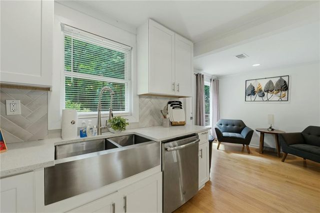 2710 Hedgewood Drive NW, Atlanta, GA 30311