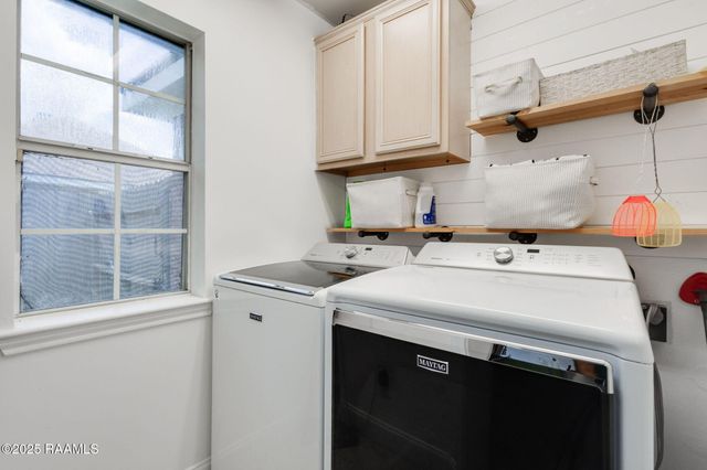 102 Riesling Circle, Broussard, LA 70518