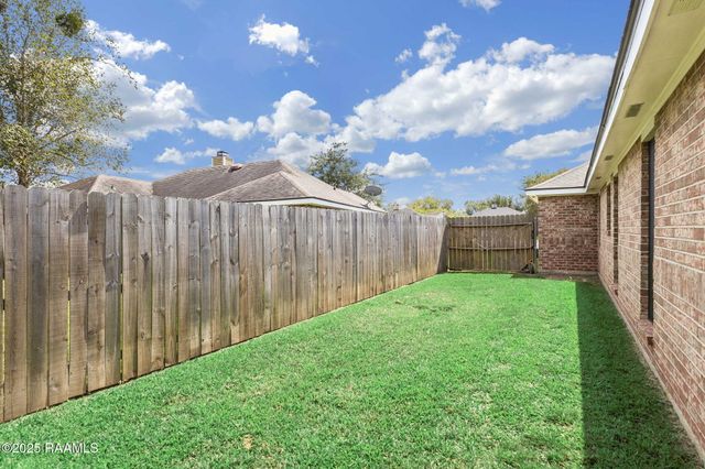 102 Riesling Circle, Broussard, LA 70518