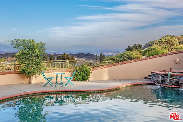 2119 Rockview Terrace, Topanga (los Angeles), CA 90290