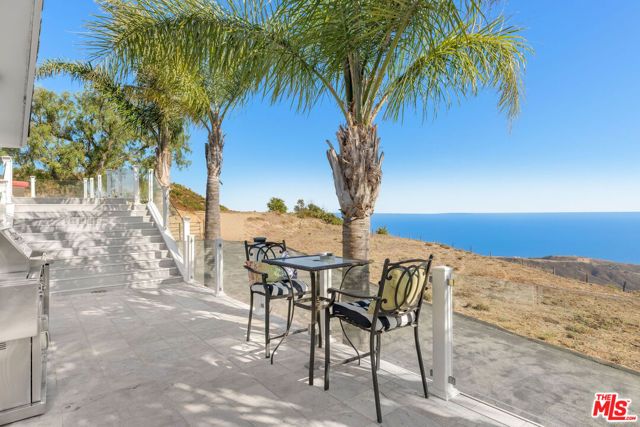 2119 Rockview Terrace, Topanga (los Angeles), CA 90290