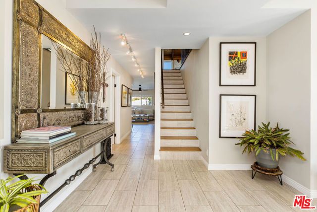 2119 Rockview Terrace, Topanga (los Angeles), CA 90290