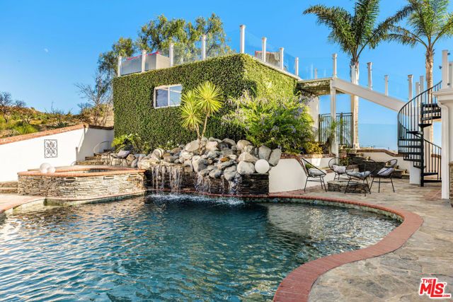 2119 Rockview Terrace, Topanga (los Angeles), CA 90290