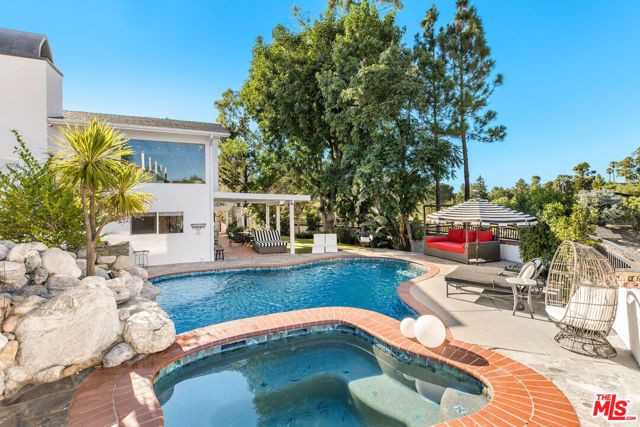 2119 Rockview Terrace, Topanga (los Angeles), CA 90290