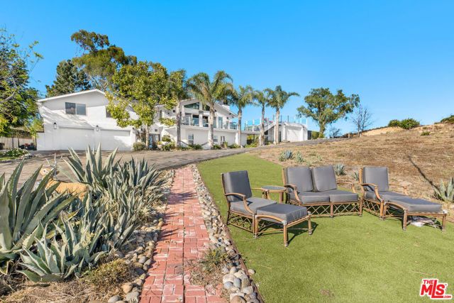 2119 Rockview Terrace, Topanga (los Angeles), CA 90290