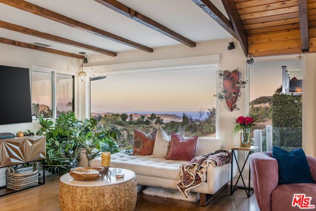 2119 Rockview Terrace, Topanga (los Angeles), CA 90290