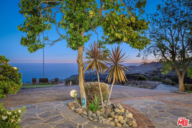 2119 Rockview Terrace, Topanga (los Angeles), CA 90290