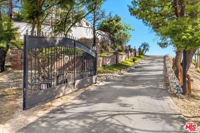 2119 Rockview Terrace, Topanga (los Angeles), CA 90290