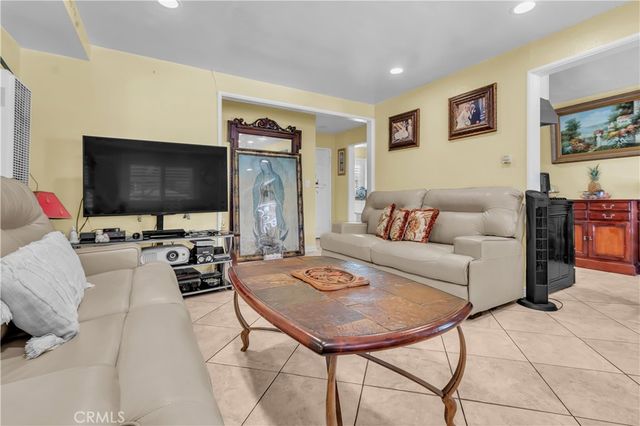 302 S Covina Blvd, La Puente, CA 91746