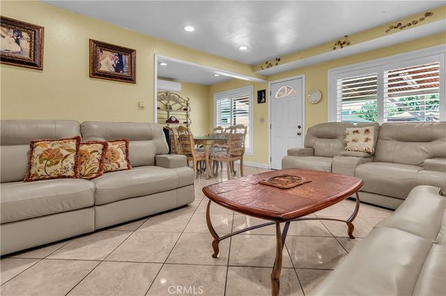 302 S Covina Blvd, La Puente, CA 91746