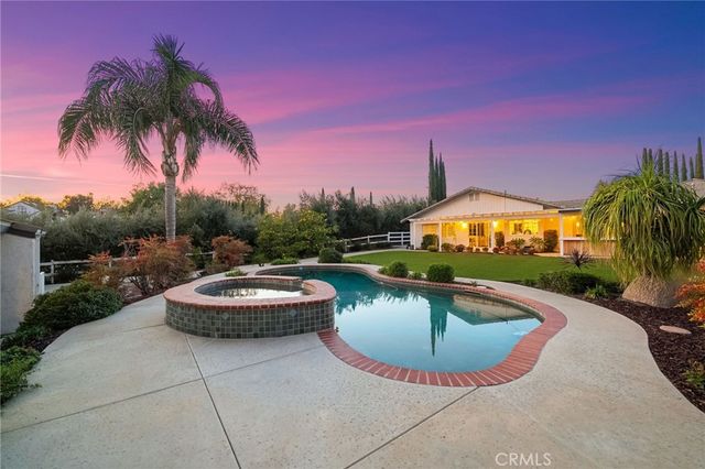 40320 Paseo Del Cielo, Temecula, CA 92591