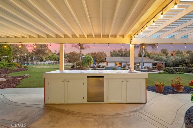 40320 Paseo Del Cielo, Temecula, CA 92591