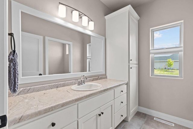 W6591 ETHAN DRIVE, Appleton, WI 54915