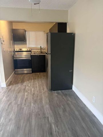 5811 NW 17TH Place H, Sunrise, FL 33313