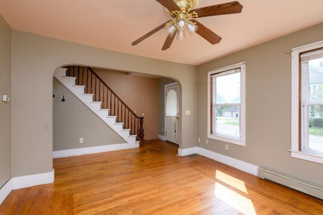 111 Gleason Ave, East Brookfield, MA 01515