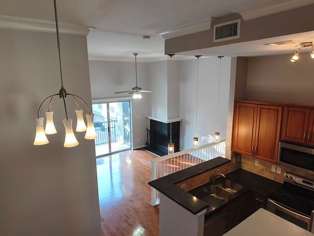 2201 Wolf Street 2205, Dallas, TX 75201