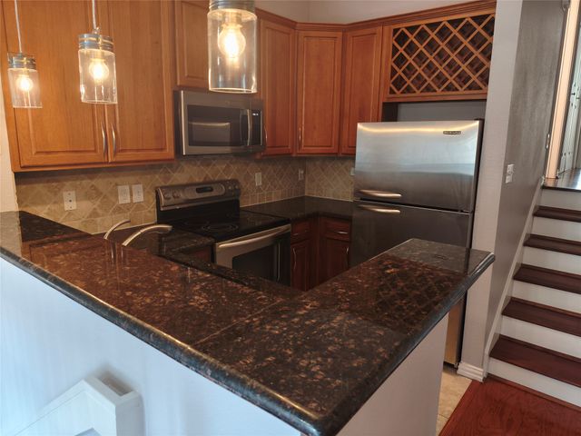 2201 Wolf Street 2205, Dallas, TX 75201