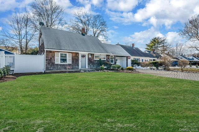 694 Whittier Street, Westbury, NY 11590