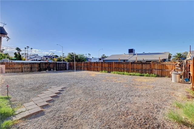 6340 Molino Street, Las Vegas, NV 89108