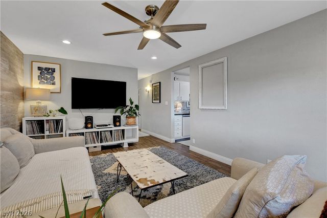 6340 Molino Street, Las Vegas, NV 89108
