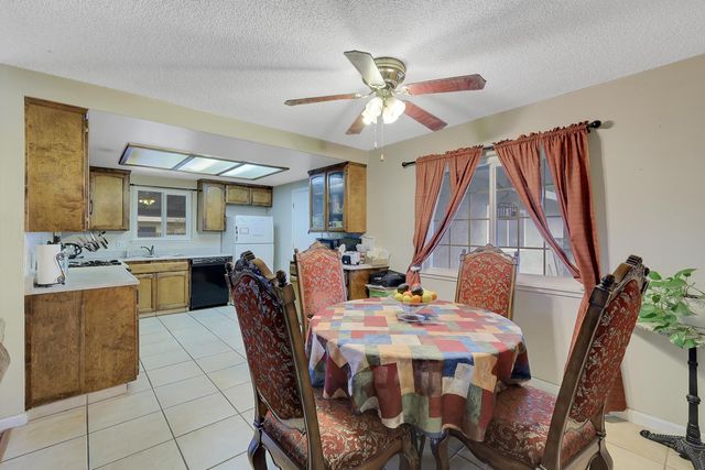 1995 Jacob Dr, Yuba City, CA 95993