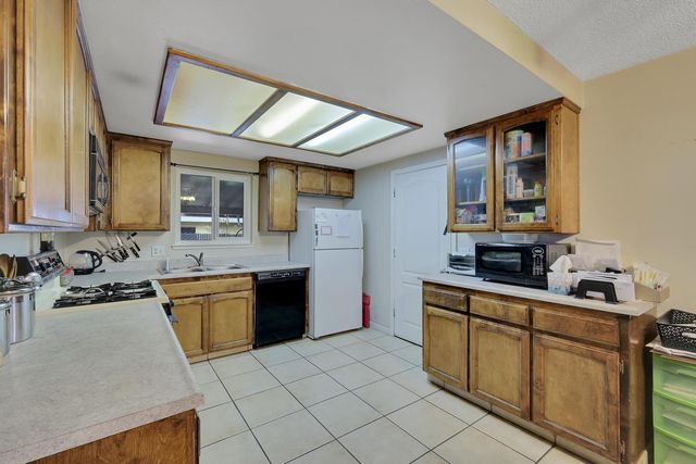 1995 Jacob Dr, Yuba City, CA 95993