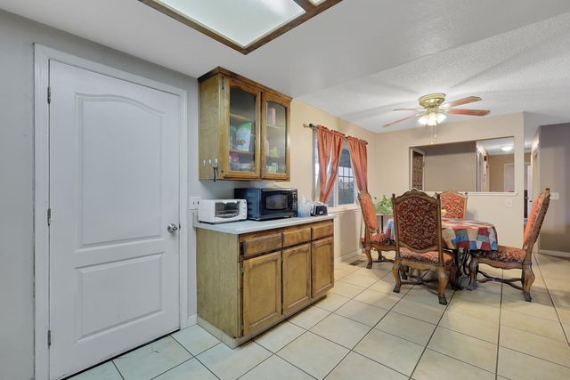 1995 Jacob Dr, Yuba City, CA 95993