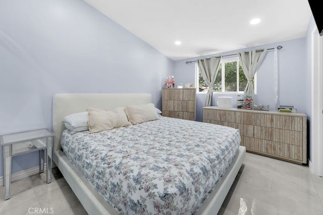 27474 Camp Plenty, Canyon Country, CA 91351