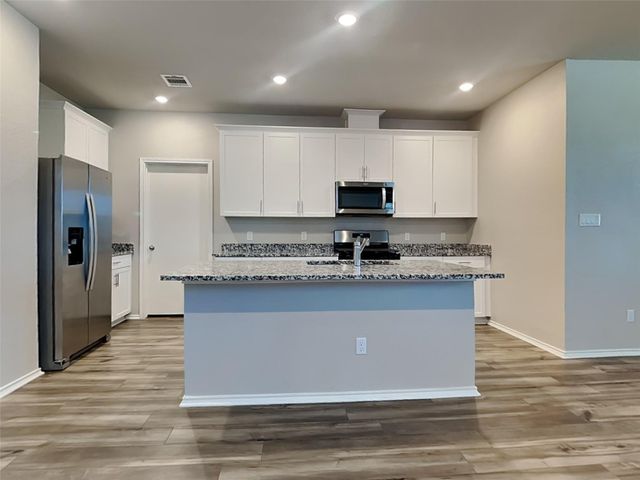 5124 Saddle Club DR, Georgetown, TX 78626