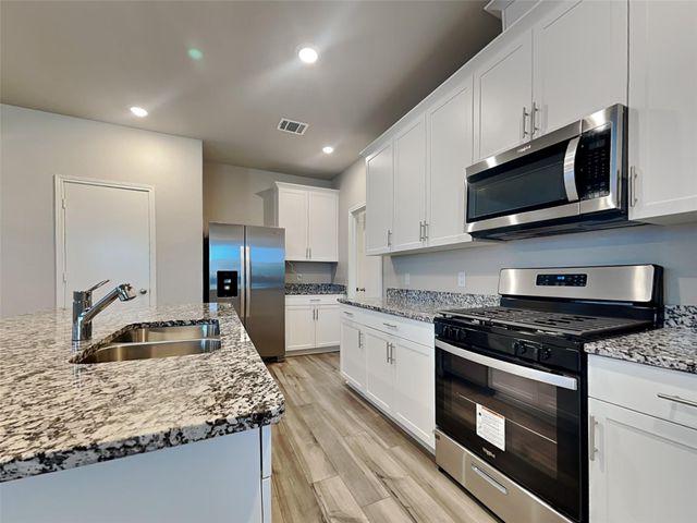 5124 Saddle Club DR, Georgetown, TX 78626