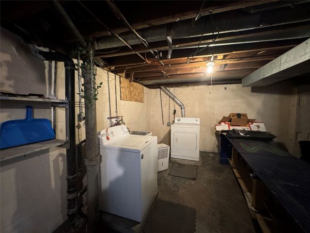 909 E 37TH Street, Erie, PA 16504