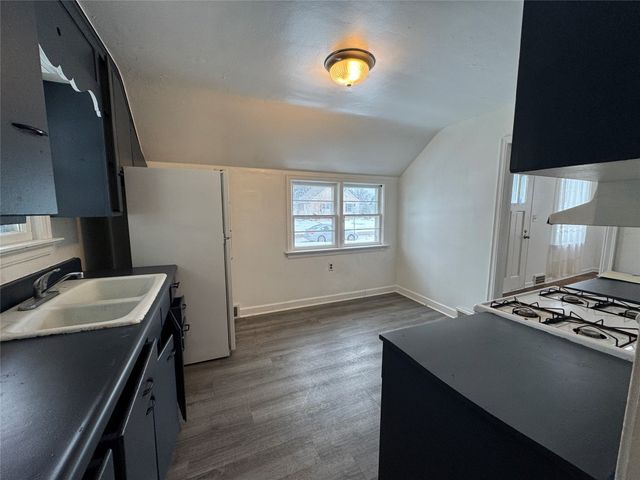 909 E 37TH Street, Erie, PA 16504