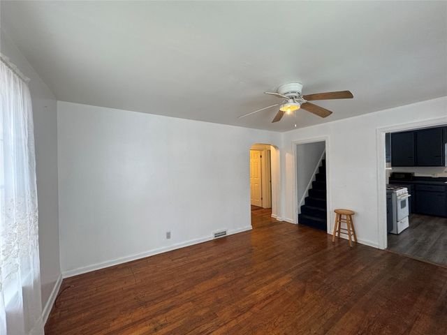 909 E 37TH Street, Erie, PA 16504