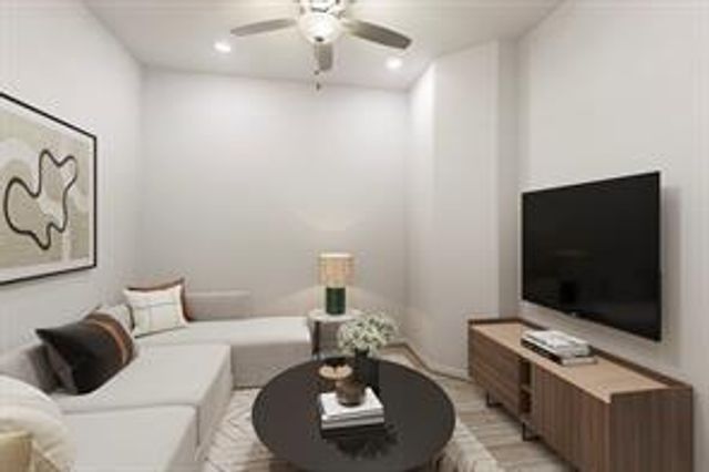 121 N Cadence Hills Loop, Conroe, TX 77318