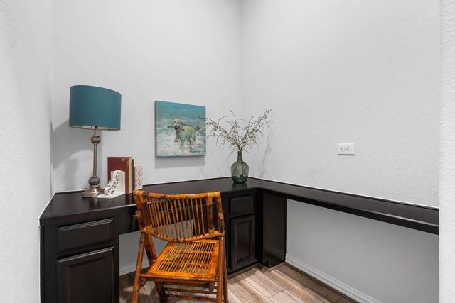 121 N Cadence Hills Loop, Conroe, TX 77318