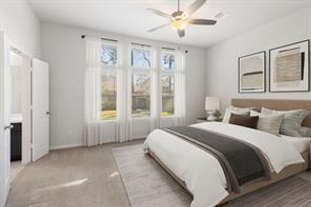 121 N Cadence Hills Loop, Conroe, TX 77318