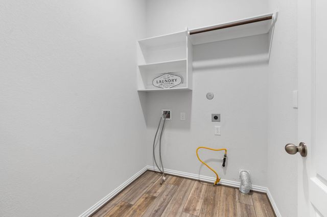 121 N Cadence Hills Loop, Conroe, TX 77318